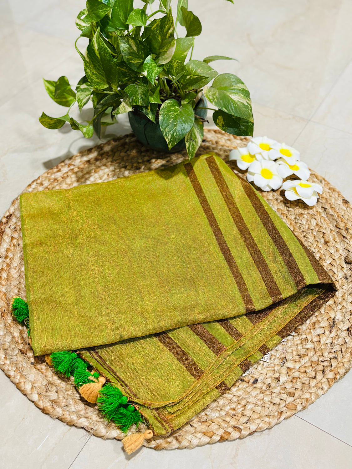 Vaidehi Light Green