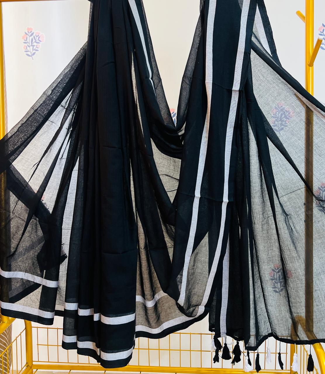 HOK2901 - Rekha - Black & White Lines - House of Kateelam
