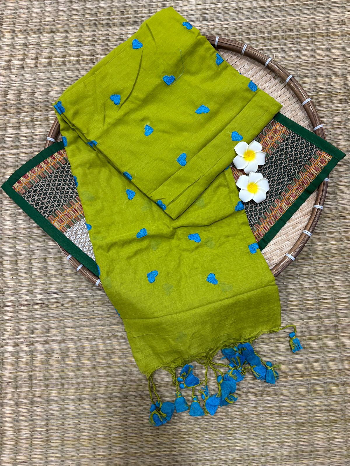 HOK7105 - Prema - Green with Blue Heart - House of Kateelam