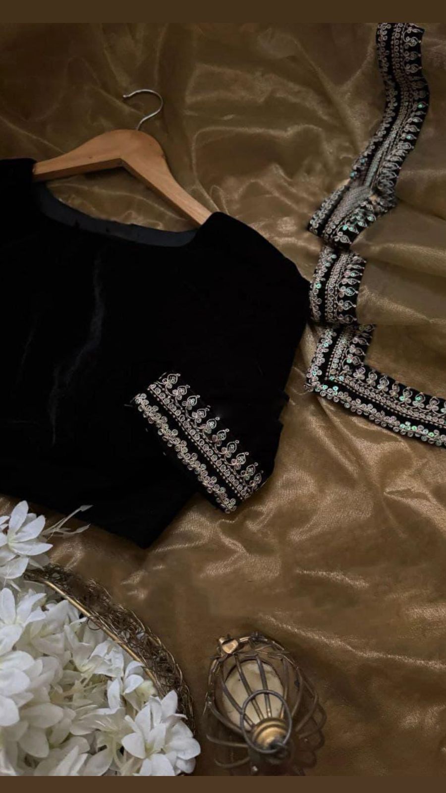 HOK7401 - Alka - Golden with Black Lace - House of Kateelam