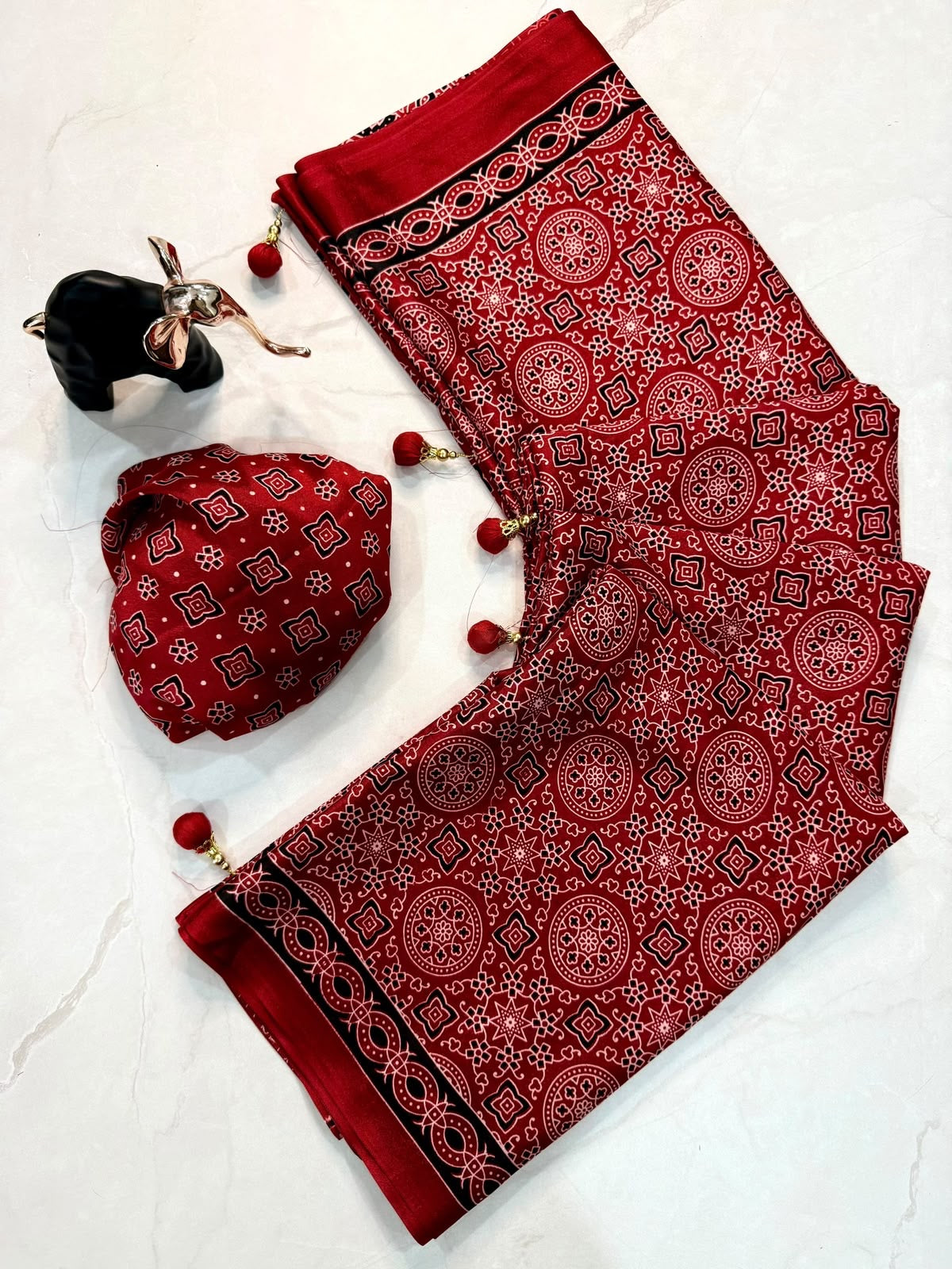 HOK138-03- Sobhita- Red