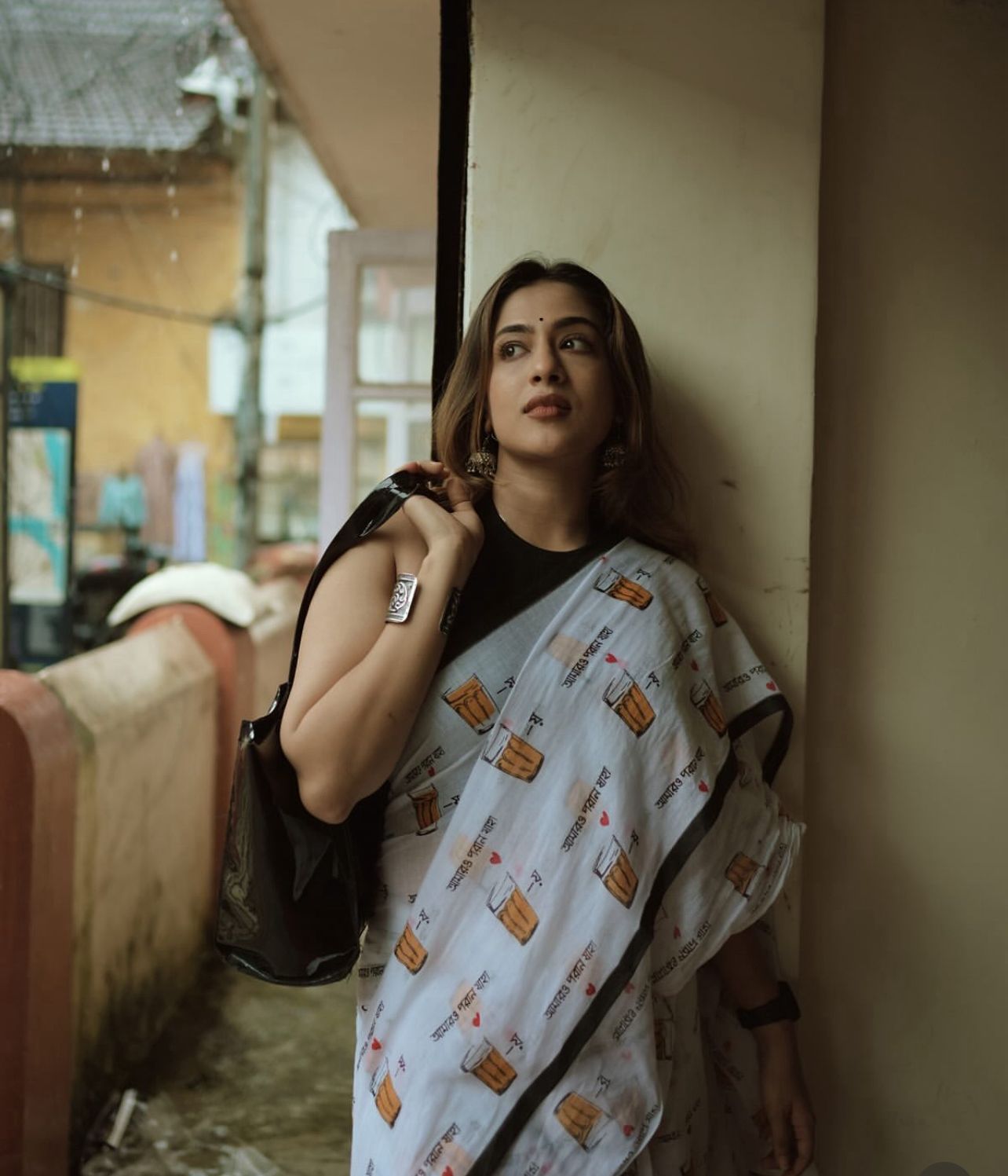 HOK2501- Garam Chai- White