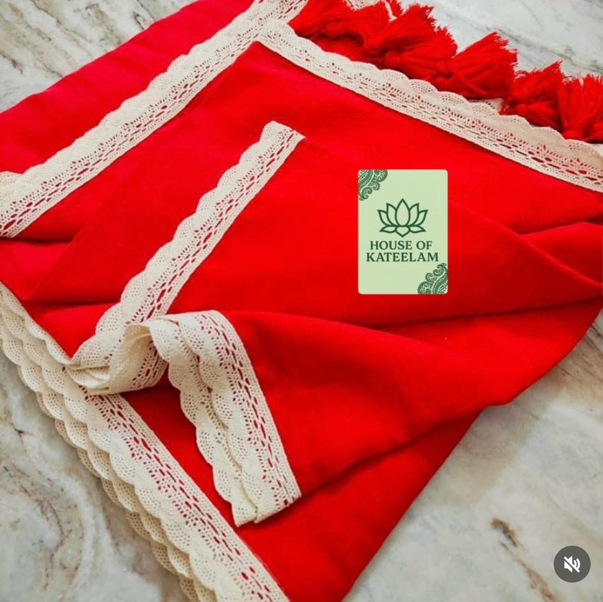 HOK5402- Yashna- Red