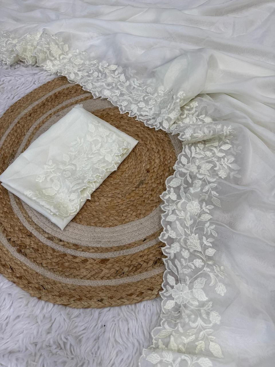 HOK6501- Garima- White