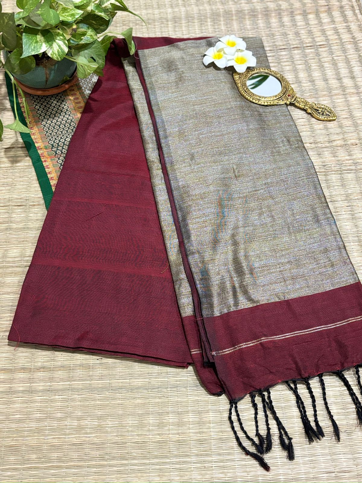 HOK0802 - Vanaja - Khaadi Ghicha - Maroon - House of Kateelam