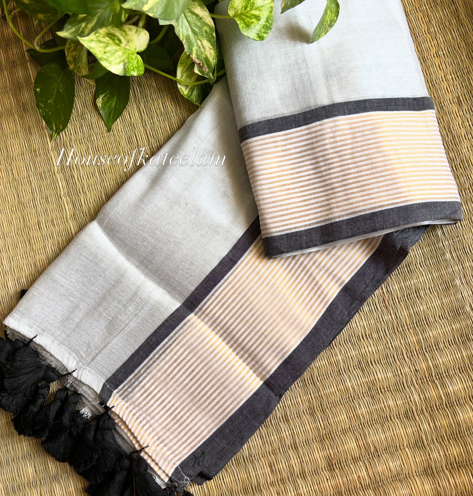 HOK104 - 03 - Reeti - Grey With Black Border - House of Kateelam
