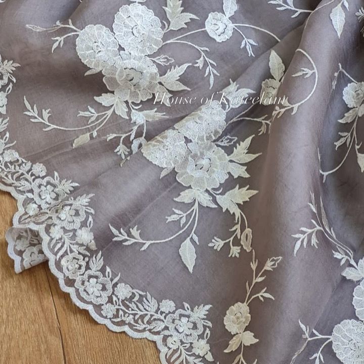 HOK109-03- Radha-Grey
