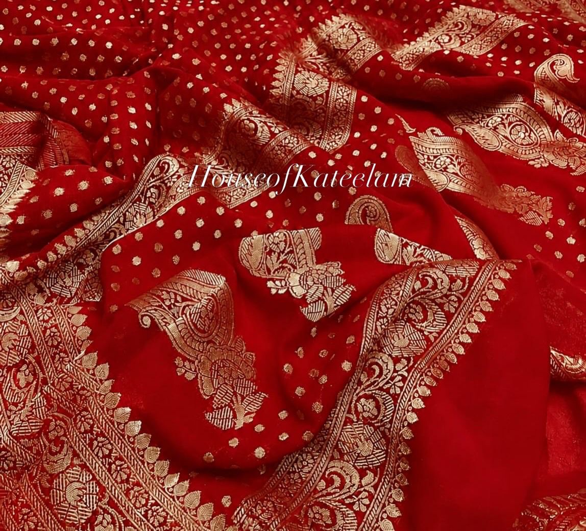 HOK112-01- Kareena- Red