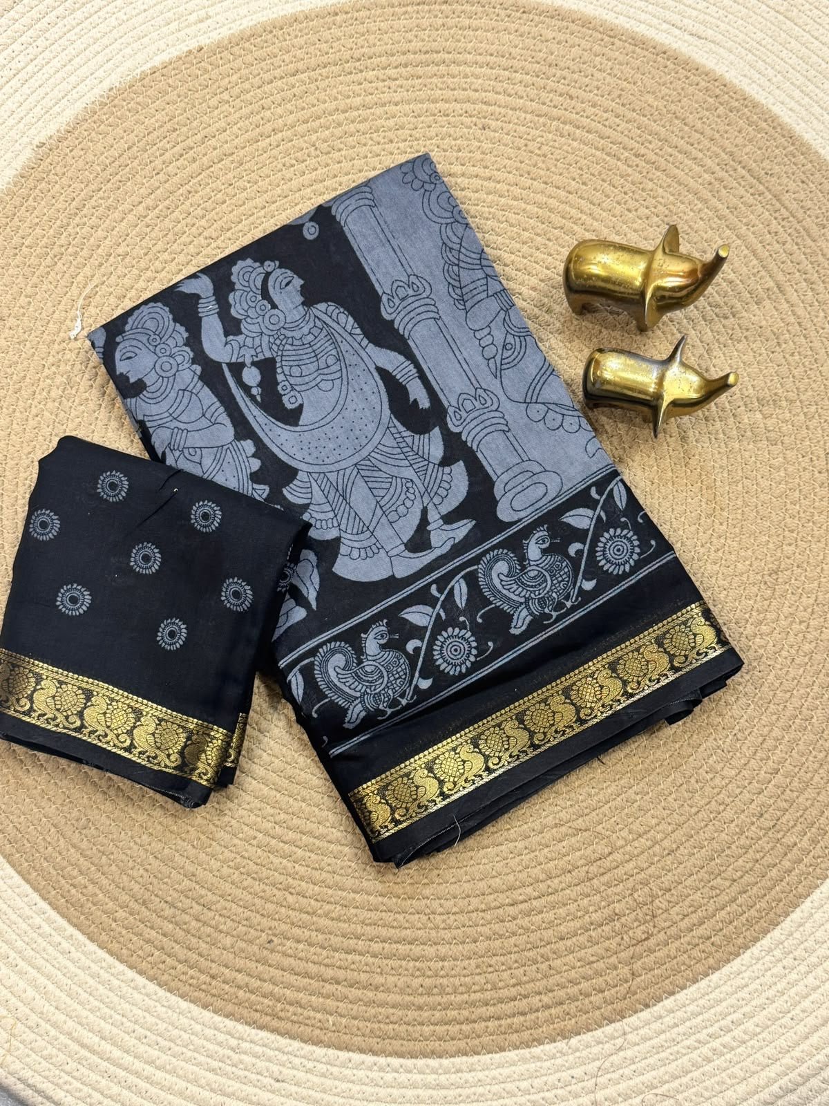 HOK117-03- Kamakshi- Black & Grey - House of Kateelam