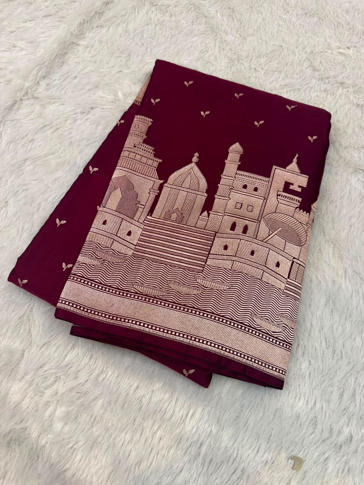 HOK139-01- Banaras Ghat- Maroon - House of Kateelam