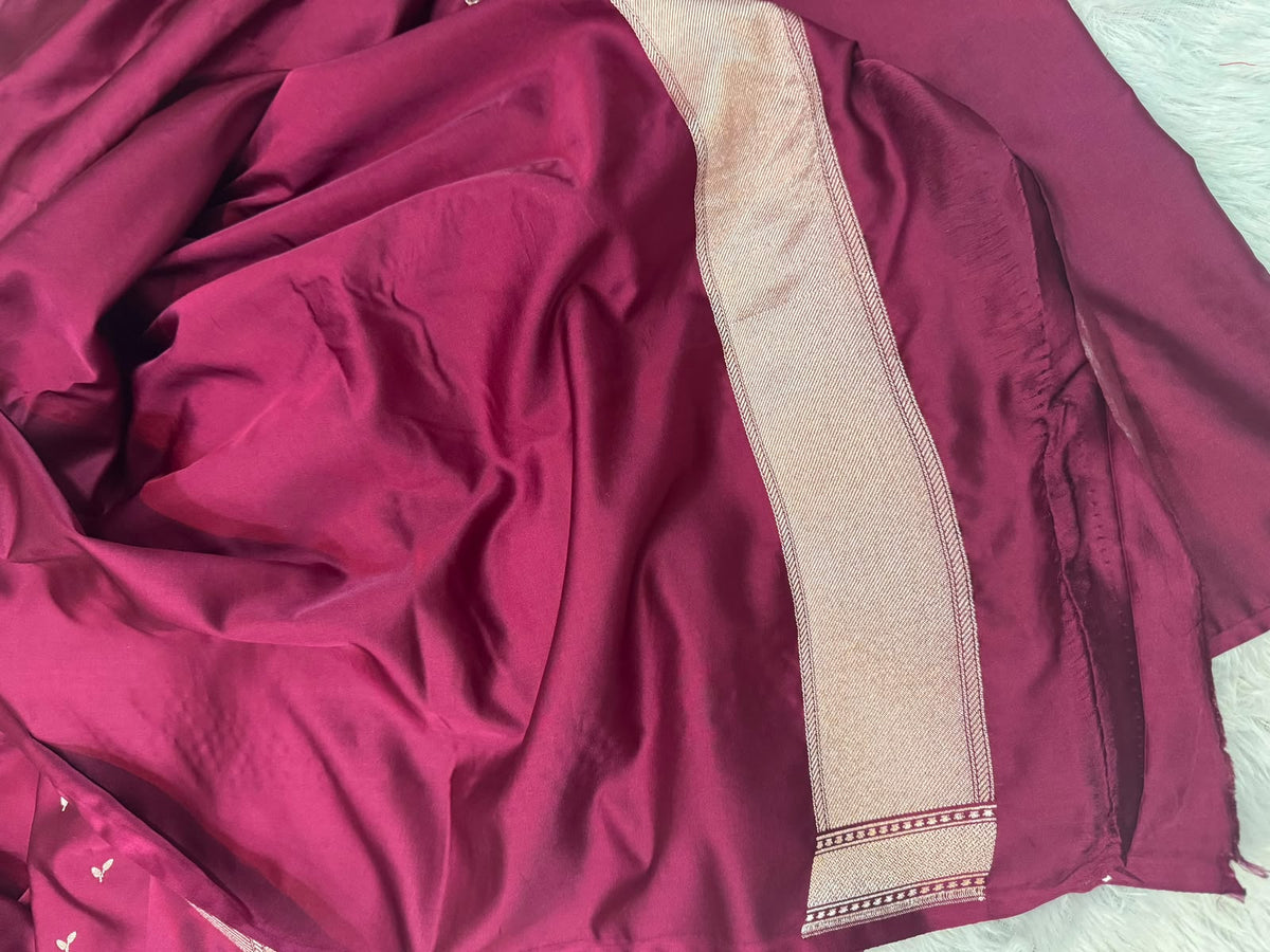 HOK139-01- Banaras Ghat- Maroon - House of Kateelam