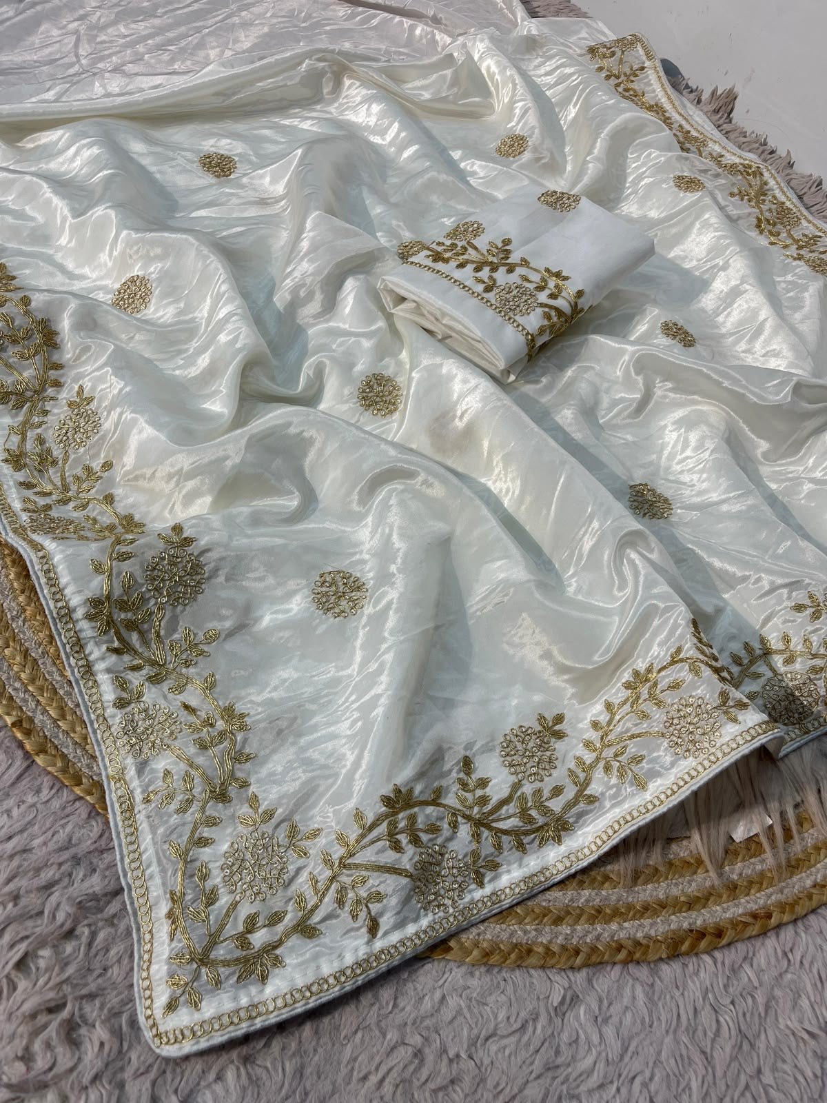 HOK149-01- Trinetra- White - House of Kateelam