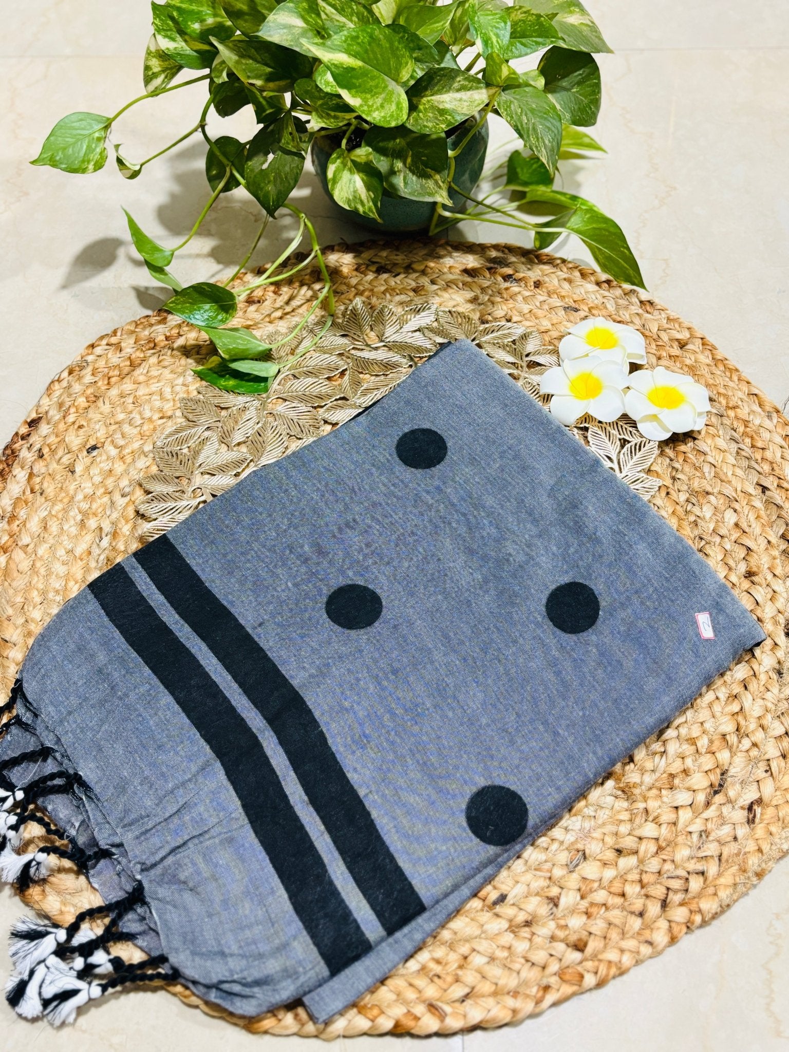 HOK1509 - Bindiya - Polka Mul - Grey - House of Kateelam