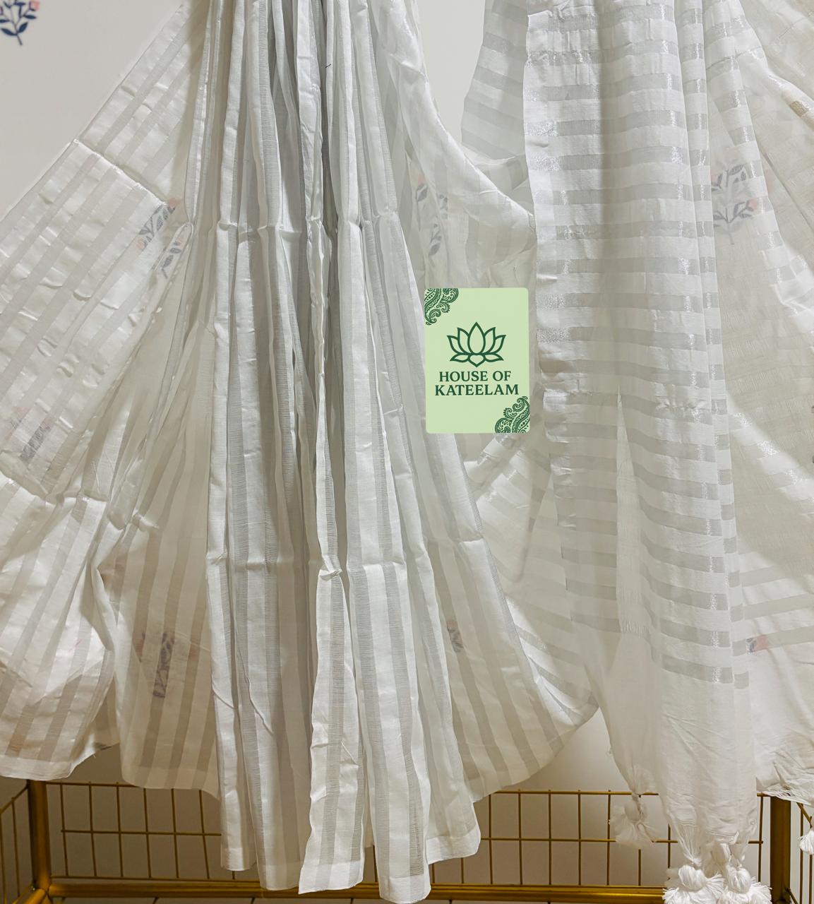HOK2721 - Onam Kasavu - Off White Silver stripe - House of Kateelam