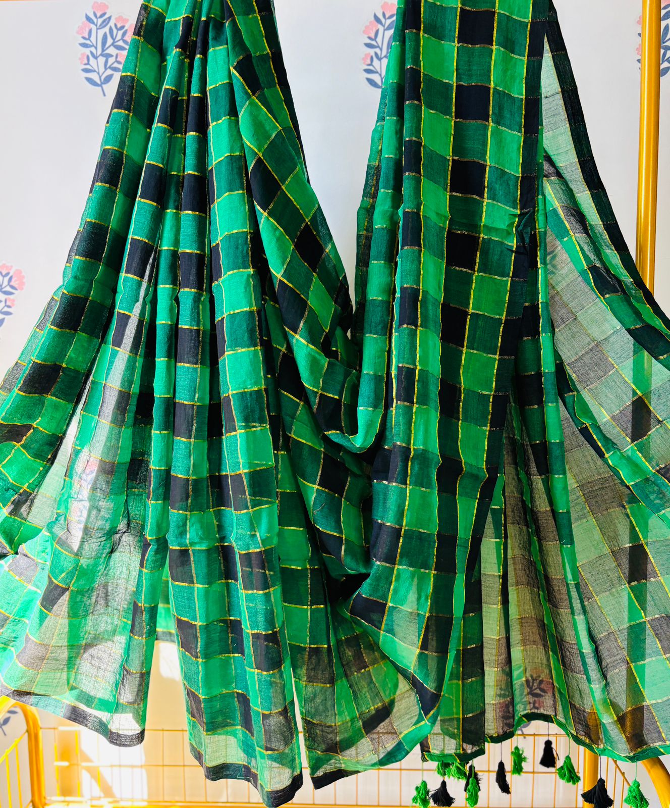 HOK2808 - Gamcha - Green Black Zari - House of Kateelam