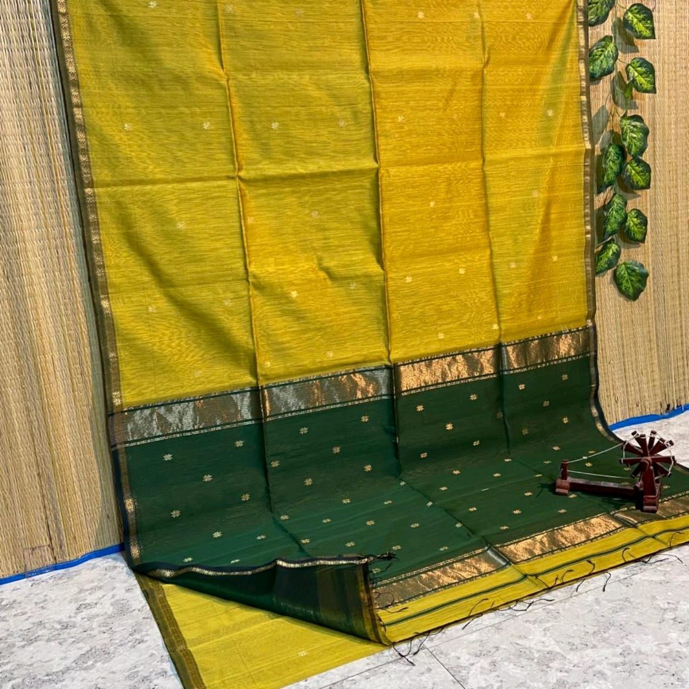 HOK4415 - Maheshwari - Light Green with Dark Green - House of Kateelam