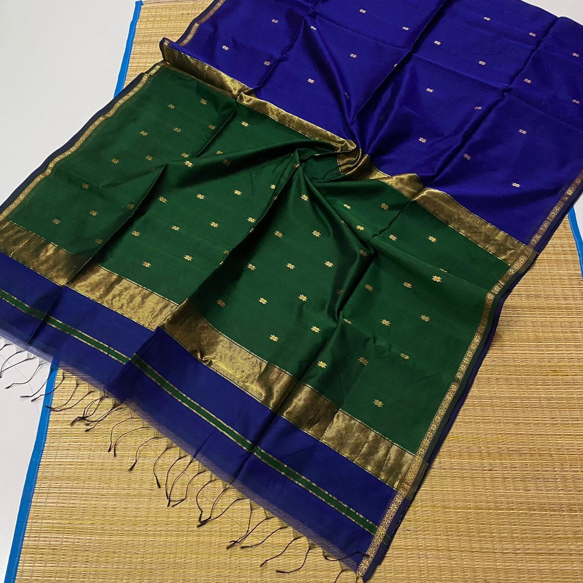 HOK4421- Maheshwari- Royal Blue with Green