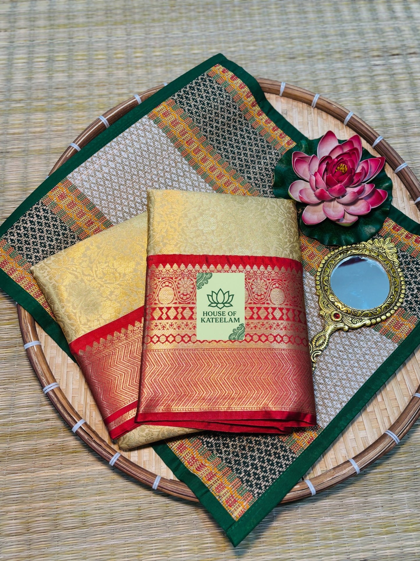 HOK5005 - Kalyani - Flower Cream & Red - House of Kateelam