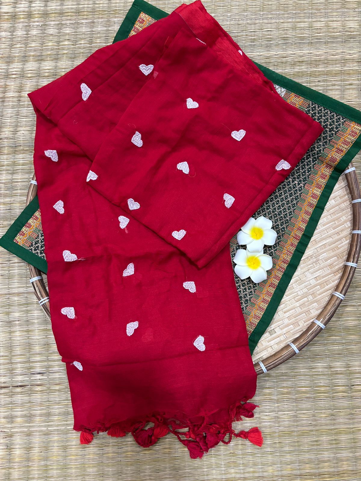 HOK7101 - Prema - Red with White Heart - House of Kateelam