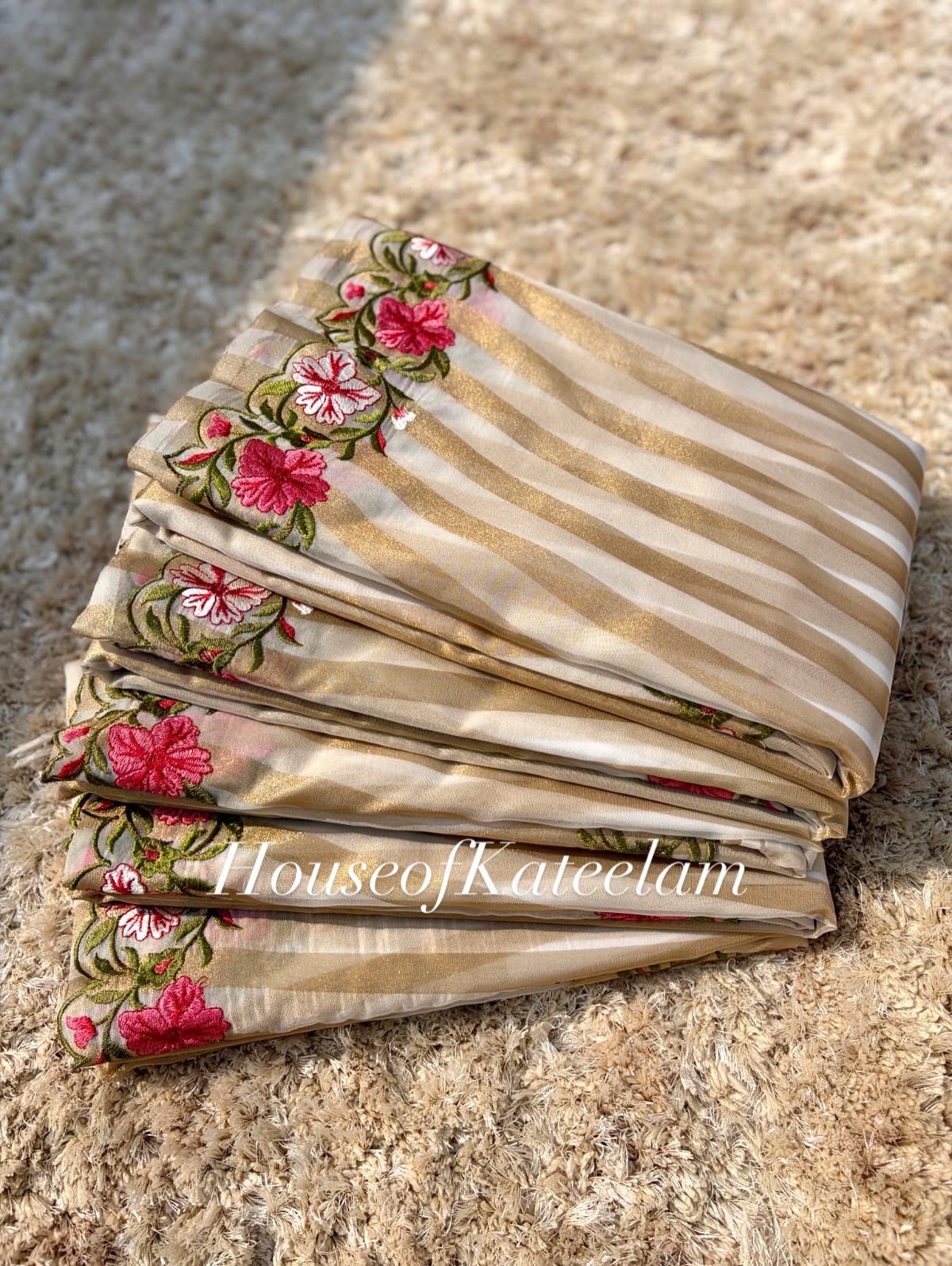 HOK9301 - Madhu - Dark & Light Gold - House of Kateelam