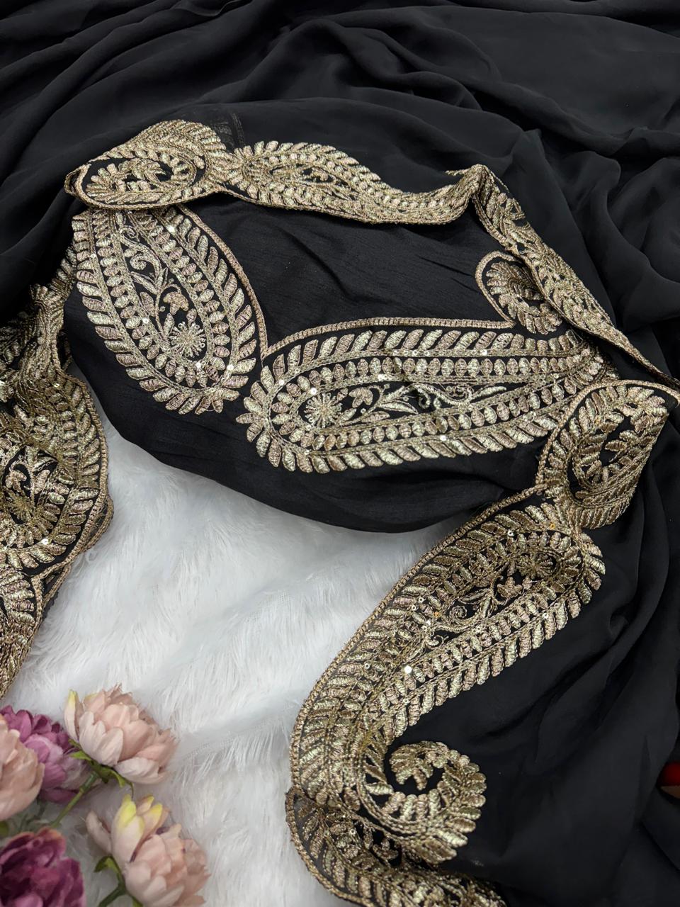 HOK9901 - Leena - Black & Gold - House of Kateelam