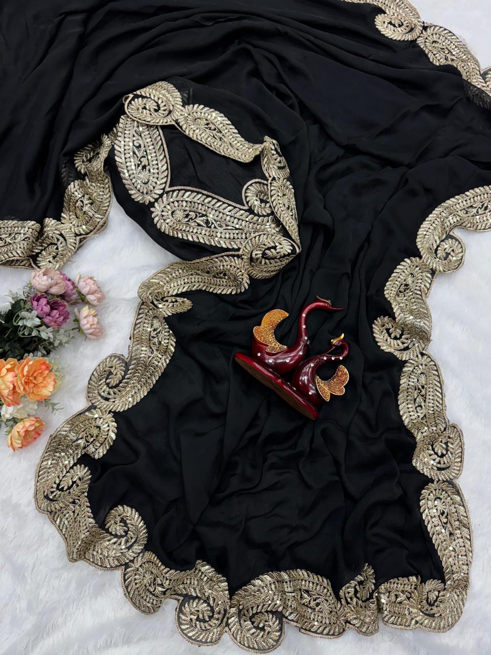 HOK9901 - Leena - Black & Gold - House of Kateelam