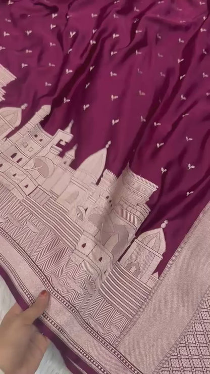 HOK139-01- Banaras Ghat- Maroon